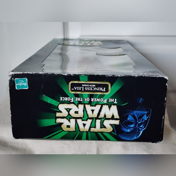 Star Wars 12" Inch Princess Leia with Chain Power of the Force 1999 NIB - Picture 11 of 11